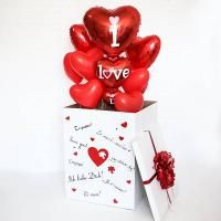 Коробка с шариками сердцами